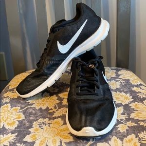 Boys Black Nike Shoes